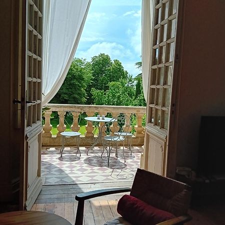 La Chambre Du Chateau De Puisseguin Exterior photo