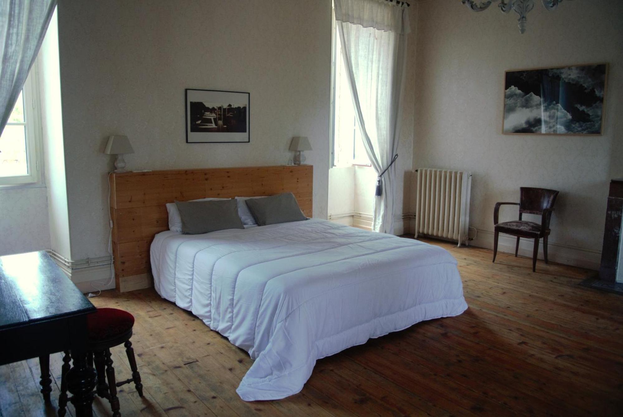 La Chambre Du Chateau De Puisseguin Exterior photo